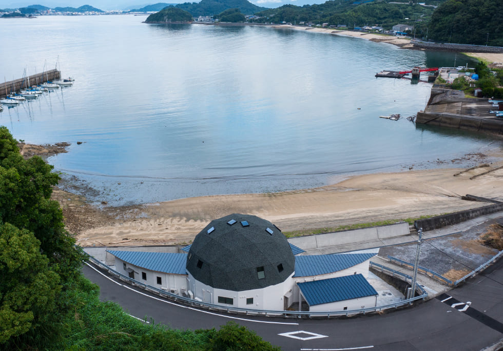 瀬戸内海が目の前に広がる絶景施設